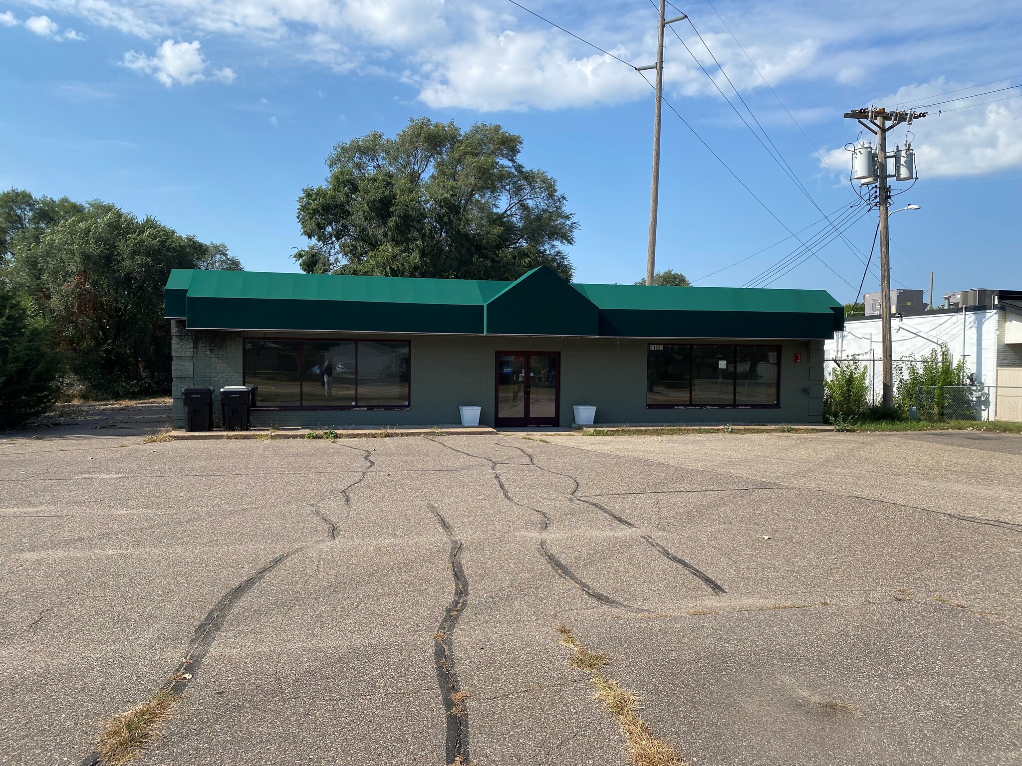 11620 Crooked Lake Blvd NW, Coon Rapids, MN for lease Primary Photo- Image 1 of 10