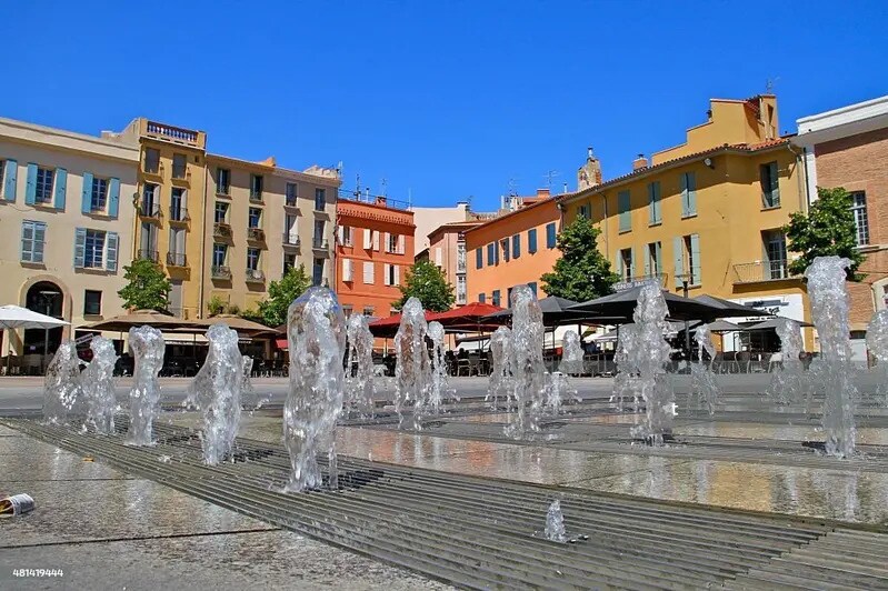 Local d'activités dans Perpignan à vendre - Photo du bâtiment - Image 1 de 2