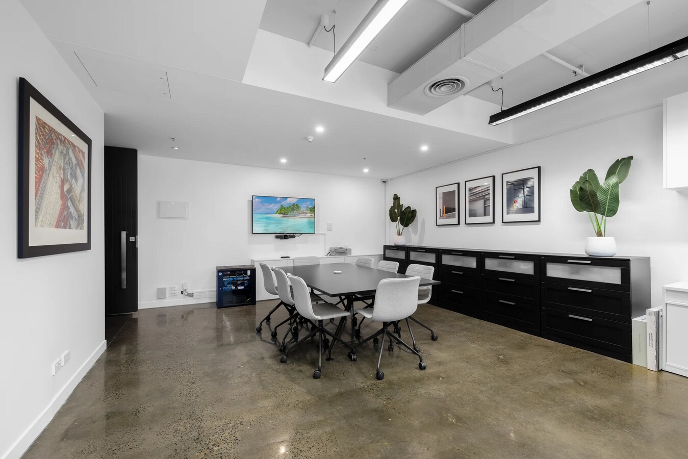 50 Holt St, SURRY HILLS, NSW 2010 - Unit 516 - - Interior Photo - Image 2 of 5