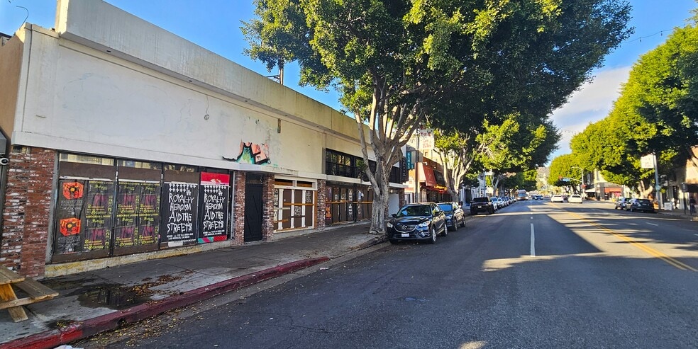 1739-1745 N Vermont Ave, Los Angeles, CA à louer - Photo du bâtiment - Image 2 de 3