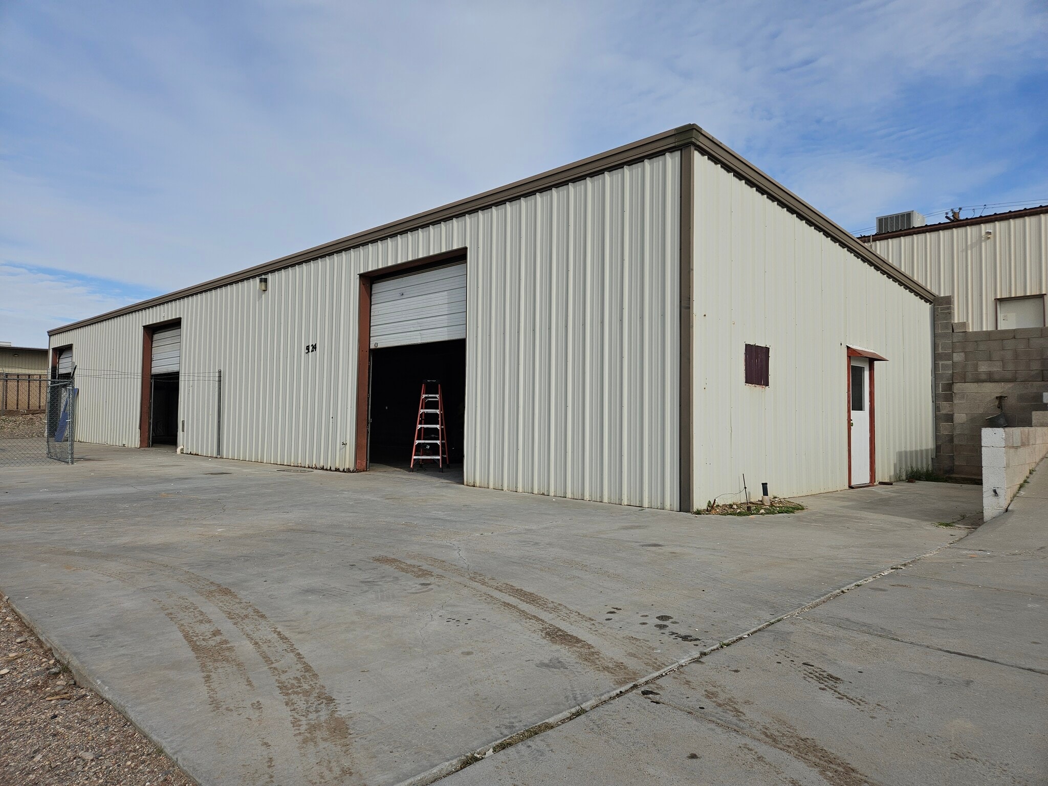 1470 E Gardena Rd, Fort Mohave, AZ for lease Interior Photo- Image 1 of 13