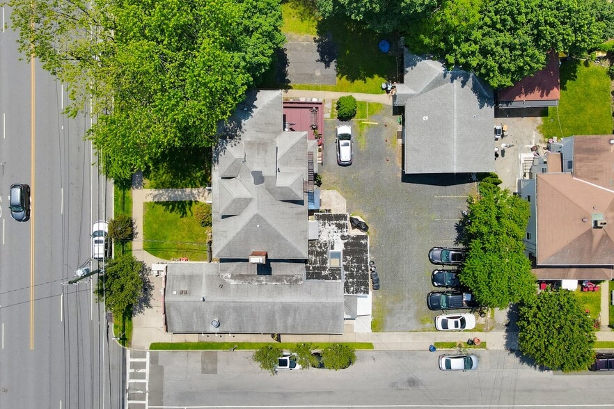 818-822 Mamaroneck Avenue portfolio of 2 properties for sale on LoopNet.ca - Building Photo - Image 2 of 39