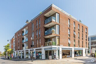 63-67 Wingate Sq, London for lease Primary Photo- Image 1 of 16
