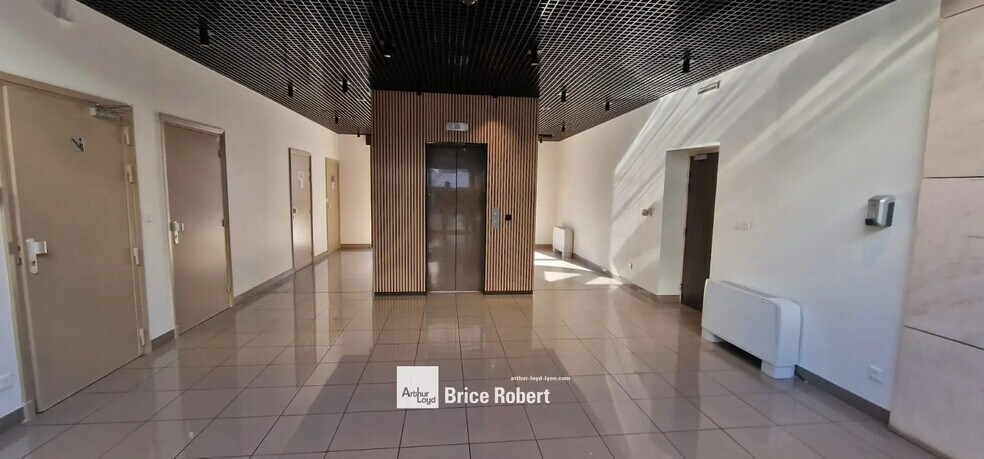 12 Bis Rue Guilloud, Lyon à louer - Photo intérieure - Image 2 de 9