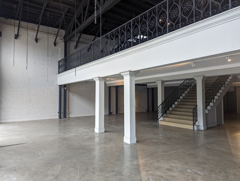 169 N La Brea Ave, Los Angeles, CA for lease - Interior Photo - Image 2 of 5