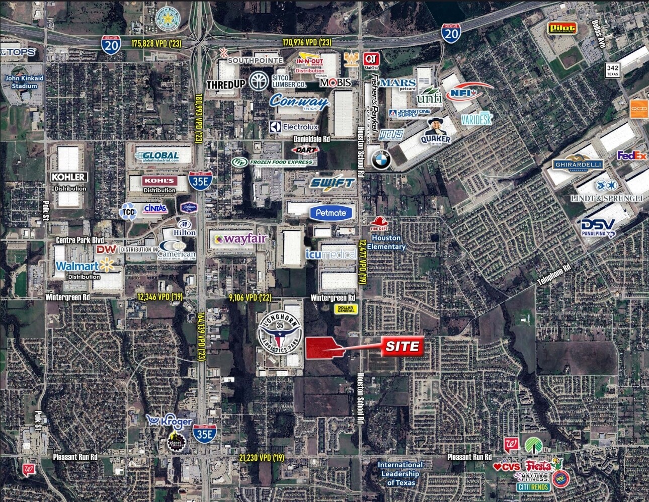 2304 Longhorn Dr, Lancaster, TX à vendre Photo principale- Image 1 de 2