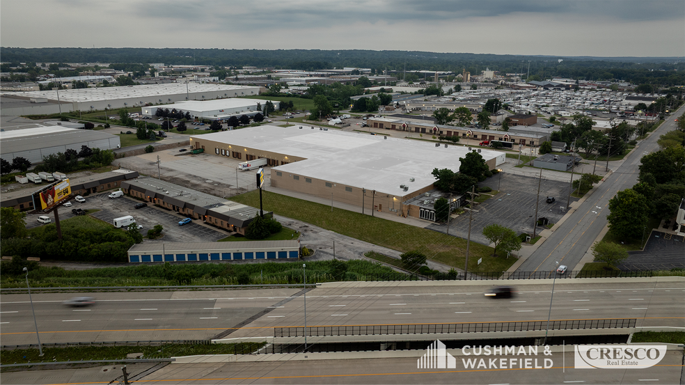 24455 Aurora Rd, Bedford Heights, OH for lease - Building Photo - Image 2 of 8