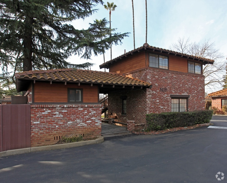 9839 Horn Rd, Sacramento, CA for lease - Primary Photo - Image 1 of 3