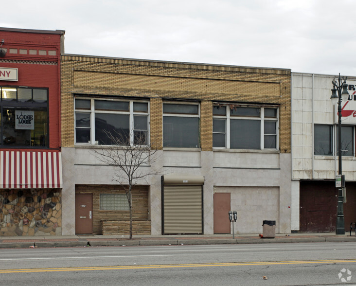 6426 Woodward Ave, Detroit, MI à vendre - Photo du bâtiment - Image 1 de 1