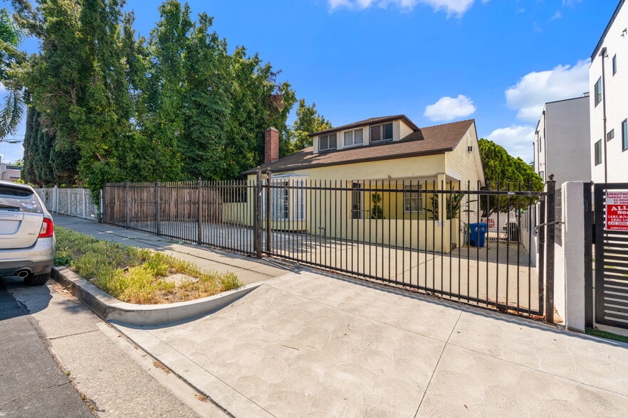 4458 Maplewood Ave, Los Angeles, CA for sale - Building Photo - Image 2 of 38