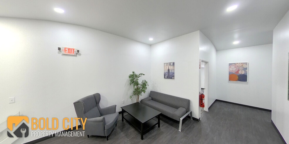 108 Kingsley Ave, Orange Park, FL à louer - Photo intérieure - Image 3 de 13