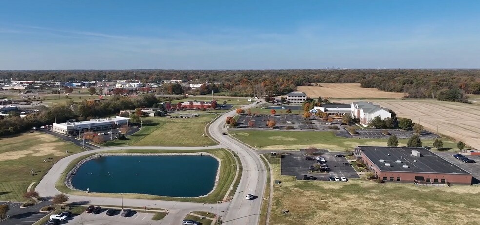 311 Fountains Pky, Fairview Heights, IL à vendre - Aérien - Image 3 de 4