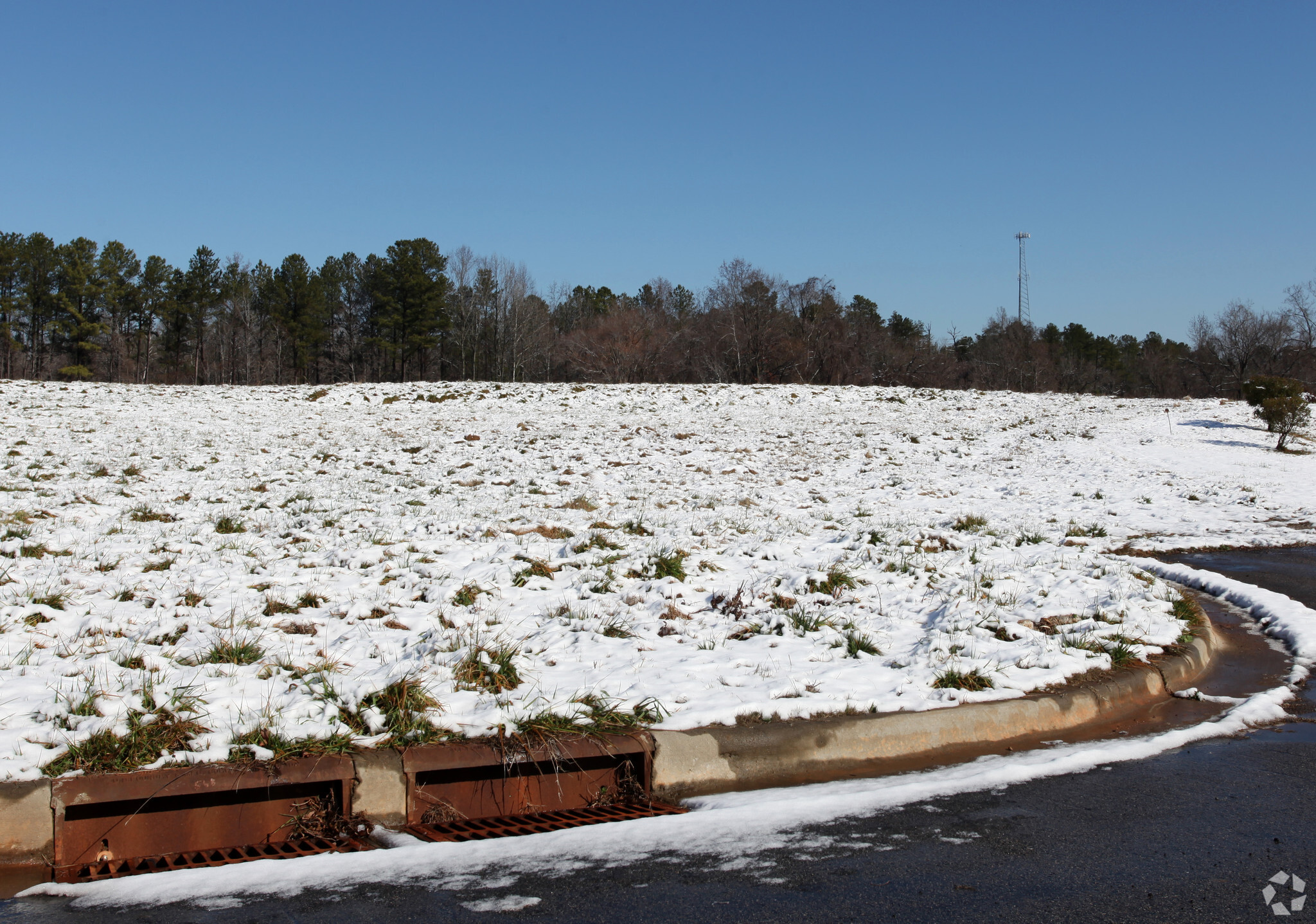 Parkview Dr, Henderson, NC for sale Primary Photo- Image 1 of 1