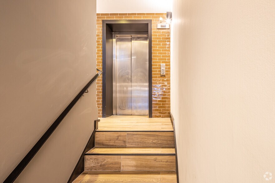 197-205 City Rd, Londres à louer - Hall d’entrée - Image 3 de 19