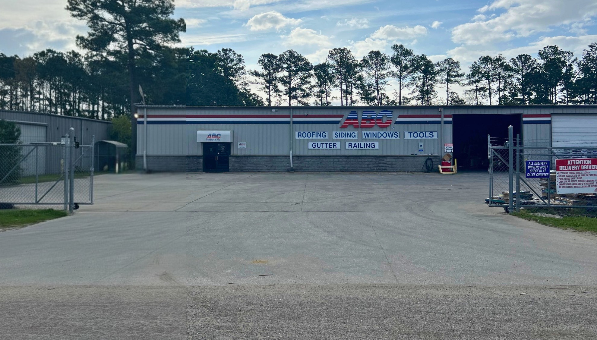 3961 Wesley St, Myrtle Beach, SC for lease Building Photo- Image 1 of 15
