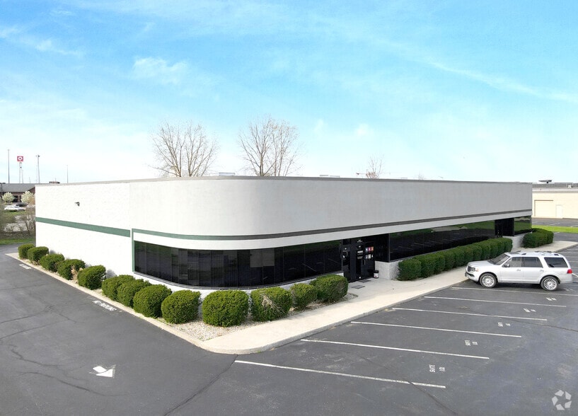 9093 Technology Dr, Fishers, IN for lease - Building Photo - Image 2 of 3