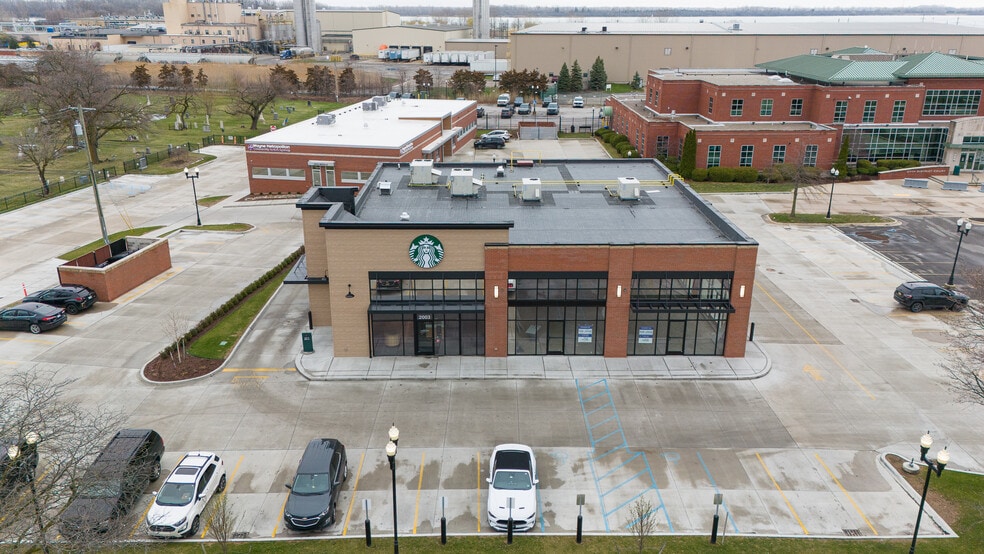 2003 Biddle Ave, Wyandotte, MI for lease - Building Photo - Image 2 of 6