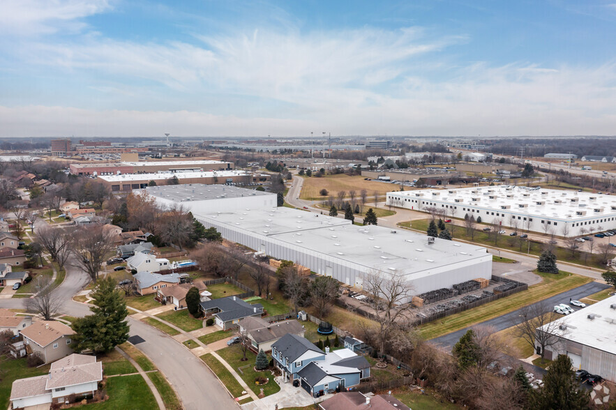 1675 Holmes Rd, Elgin, IL for lease - Aerial - Image 2 of 5