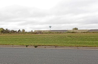 Plus de détails pour 1001 18th Ave NW, Austin, MN - Commerce de détail à louer