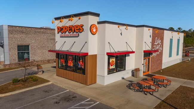 Plus de détails pour 107 Apple ave, Dothan, AL - Commerce de détail à vendre