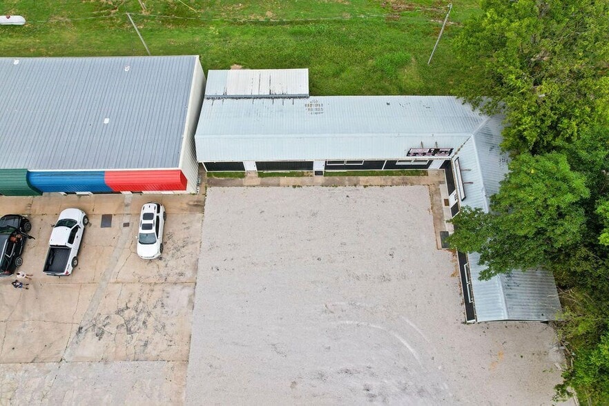 324 W Ketchum Ave, Vinita, OK for sale - Building Photo - Image 3 of 31