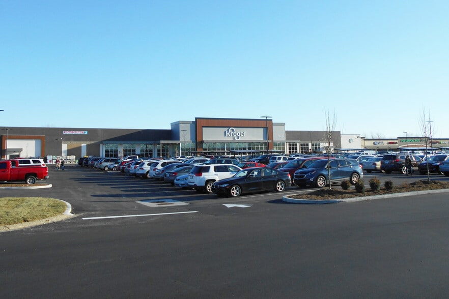 905-975 N Green St, Brownsburg, IN for lease - Building Photo - Image 3 of 5