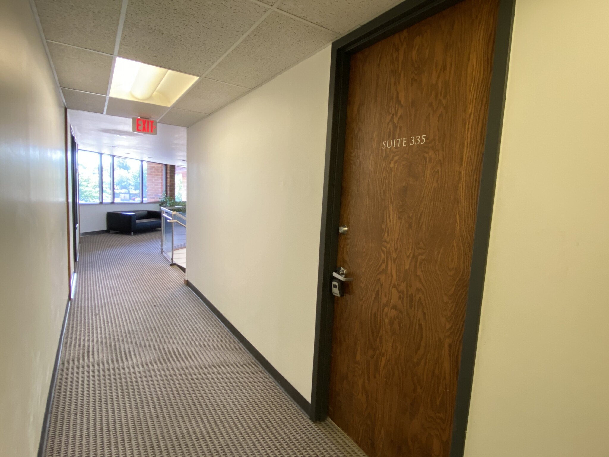 10730 E Bethany Dr, Aurora, CO à louer Hall d’entrée- Image 1 de 12