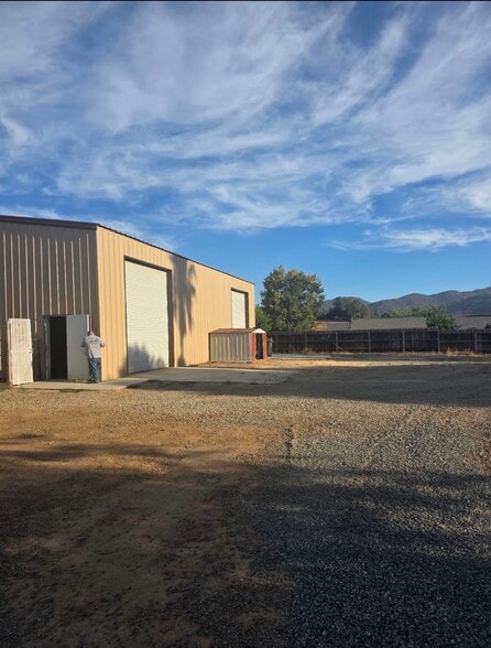 34800 Mission Trl, Wildomar, CA for lease - Primary Photo - Image 1 of 5