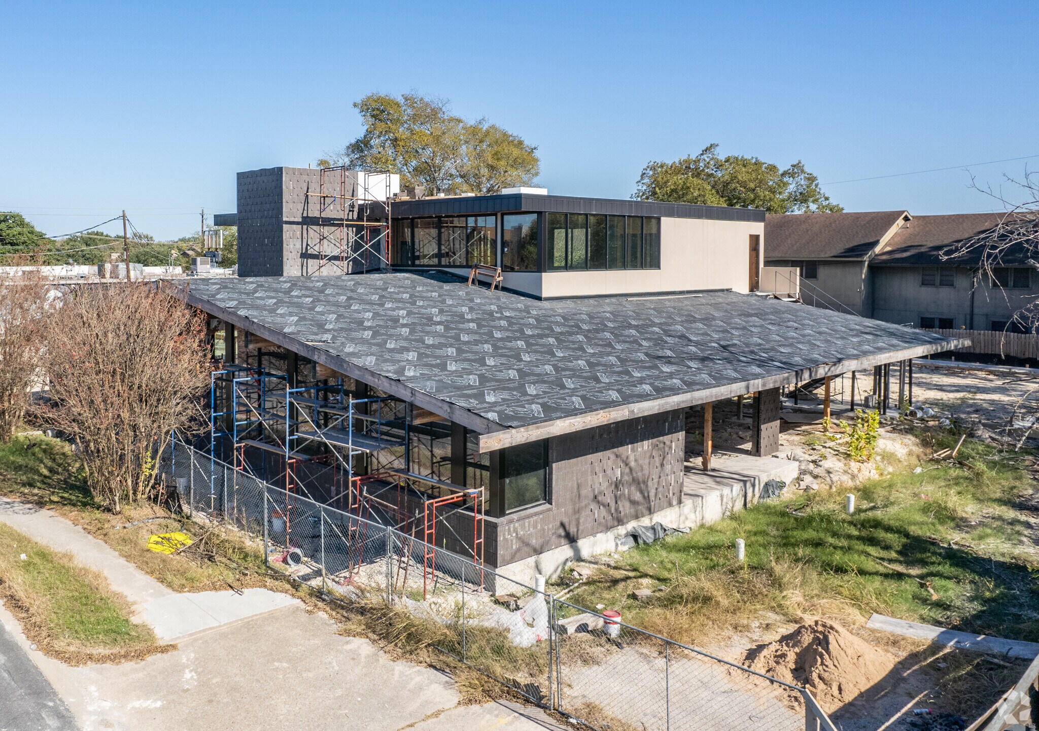 5621 Emerald Forest Dr, Austin, TX à vendre Photo principale- Image 1 de 1