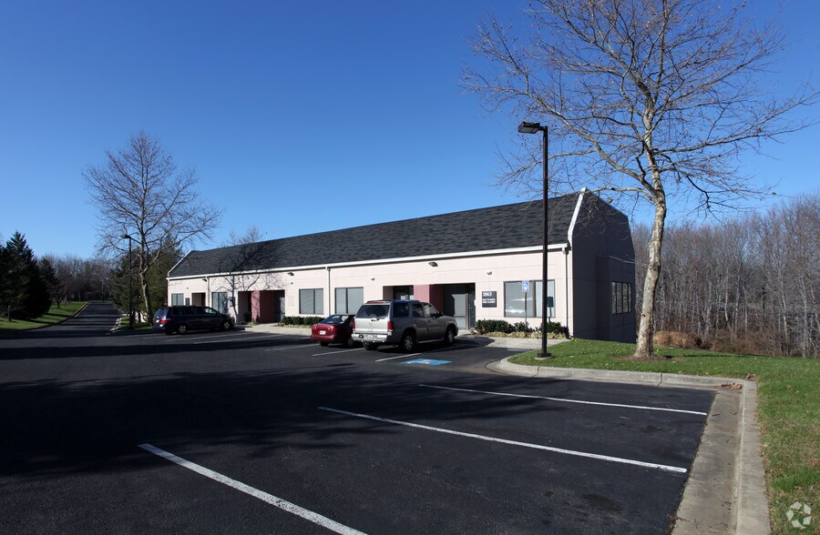 1801-1823 Brightseat Rd, Landover, MD à louer - Photo du bâtiment - Image 3 de 3