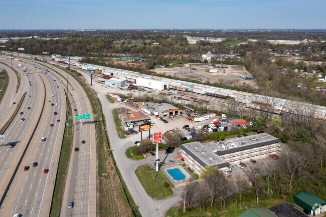 2016 Old Us-31, Jeffersonville, IN à vendre - Photo du bâtiment - Image 2 de 3