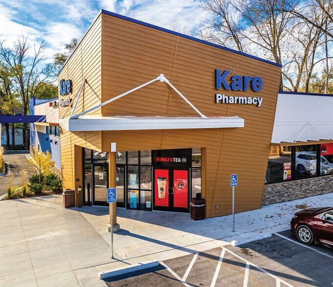 2500 S 4th St, Leavenworth, KS à vendre - Photo du bâtiment - Image 2 de 24