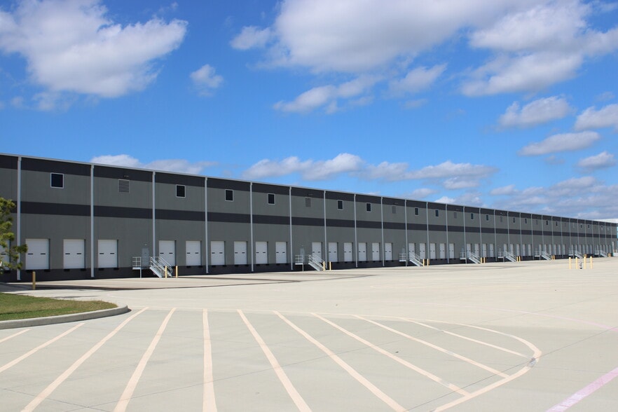 9120 I-10 East, Baytown, TX for sale - Building Photo - Image 3 of 3