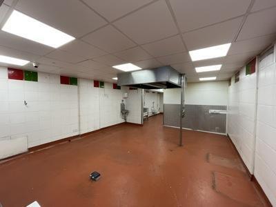 4 Endless St, Salisbury for sale - Interior Photo - Image 3 of 5