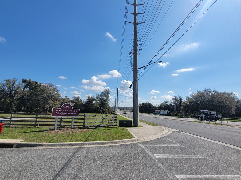 4001 SW 33rd Ct, Ocala, FL à vendre - Photo du bâtiment - Image 2 de 5