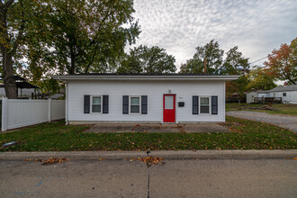 541 S 27th St, Mount Vernon, IL à vendre Photo du b timent- Image 1 de 16