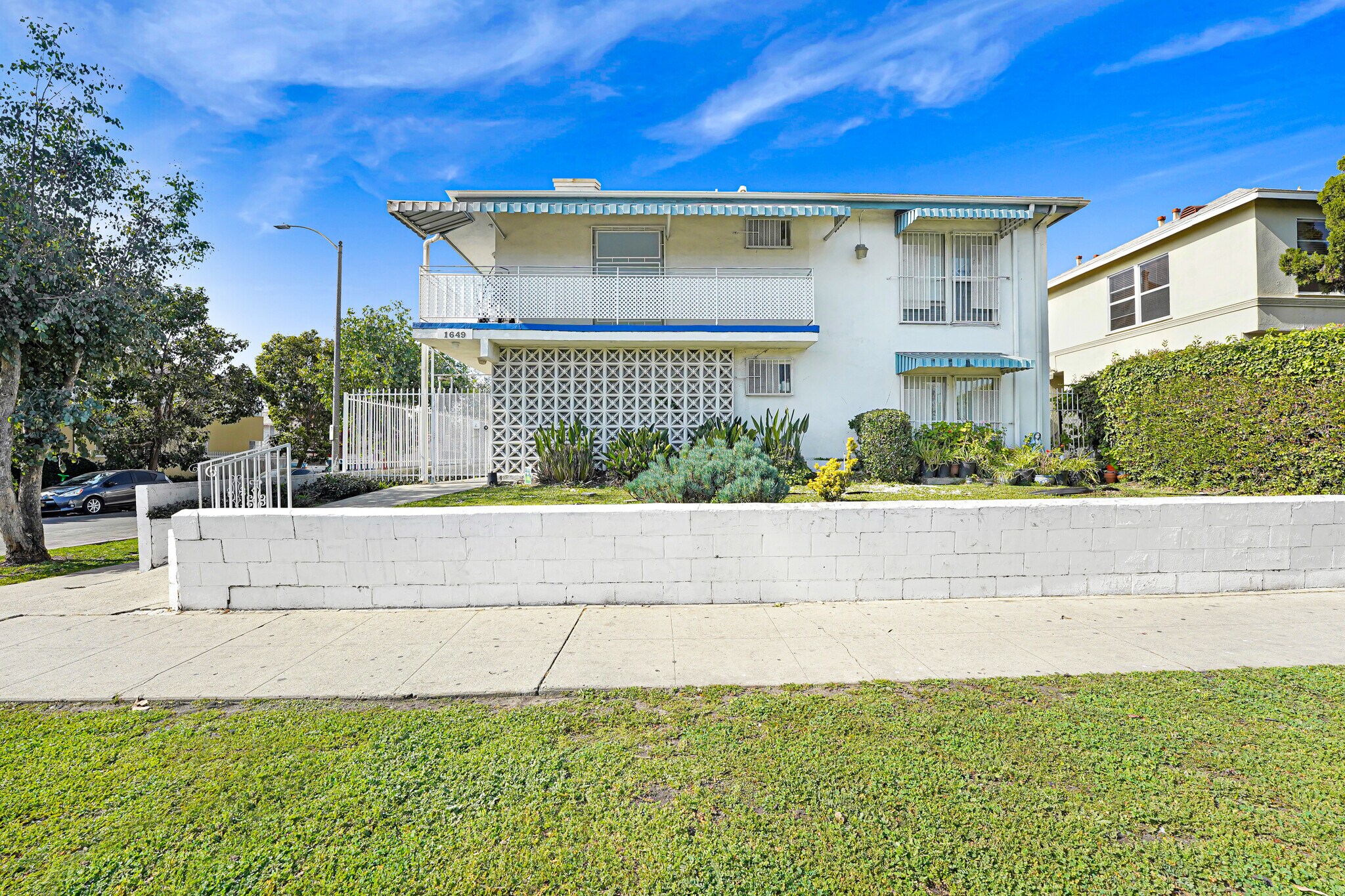 1649 S La Brea Ave, Los Angeles, CA à vendre Photo principale- Image 1 de 12