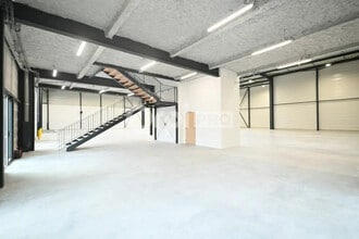 Industrial in Corbas for lease Interior Photo- Image 2 of 8