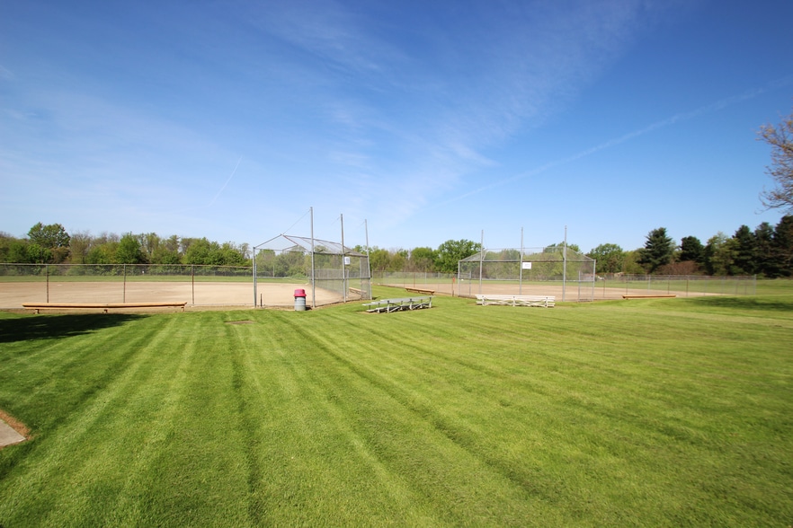 5735 Lafayette Rd, Medina, OH for sale - Building Photo - Image 2 of 8