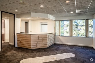 9333 Genesee Ave, San Diego, CA for lease Interior Photo- Image 2 of 7