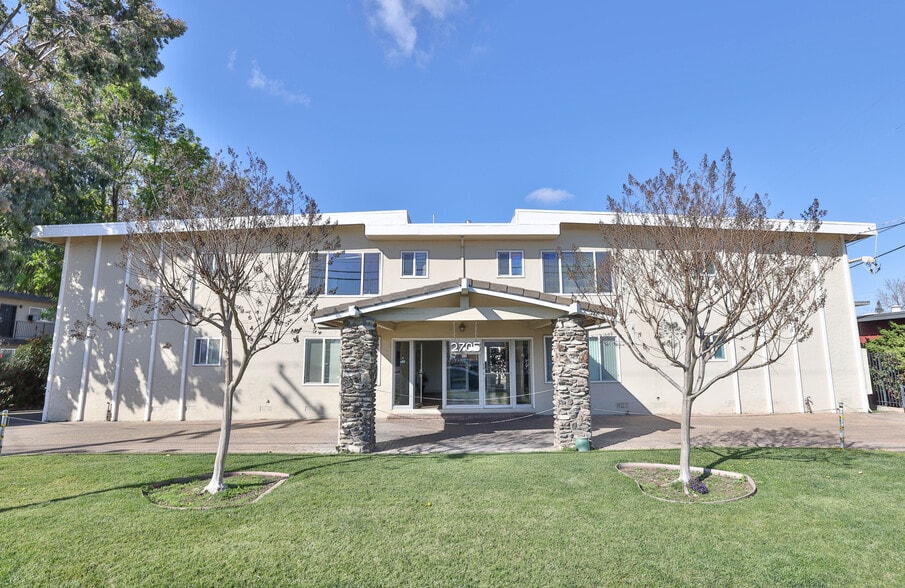 2705 Homestead Rd, Santa Clara, CA à vendre - Photo du bâtiment - Image 3 de 13