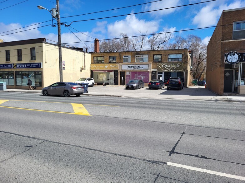 2839 Bathurst St, Toronto, ON à vendre - Photo du bâtiment - Image 2 de 17