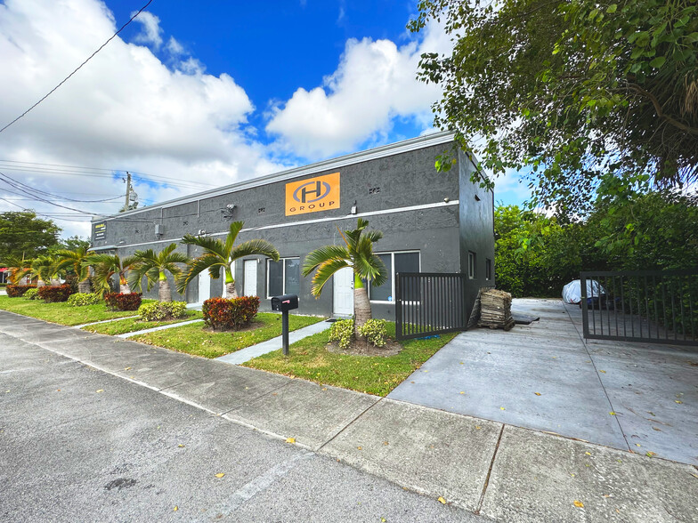 10905 Biscayne Blvd, Miami, FL for sale - Building Photo - Image 3 of 5