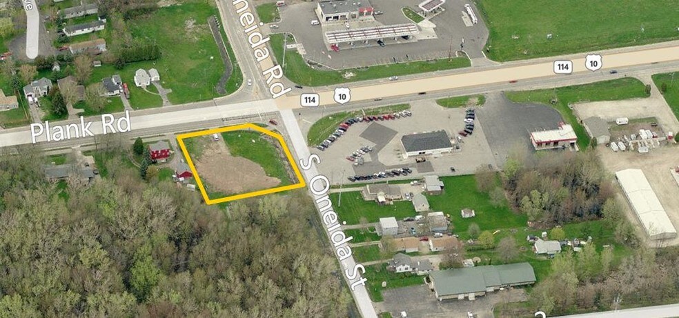 1829 Plank Rd, Menasha, WI à vendre - Photo du bâtiment - Image 3 de 5