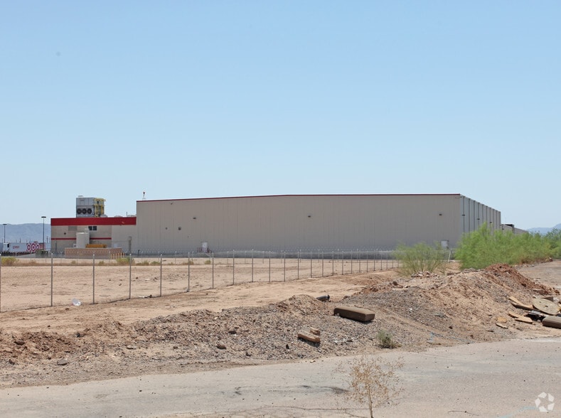 6111 W Washington St, Phoenix, AZ à louer - Photo du bâtiment - Image 2 de 5