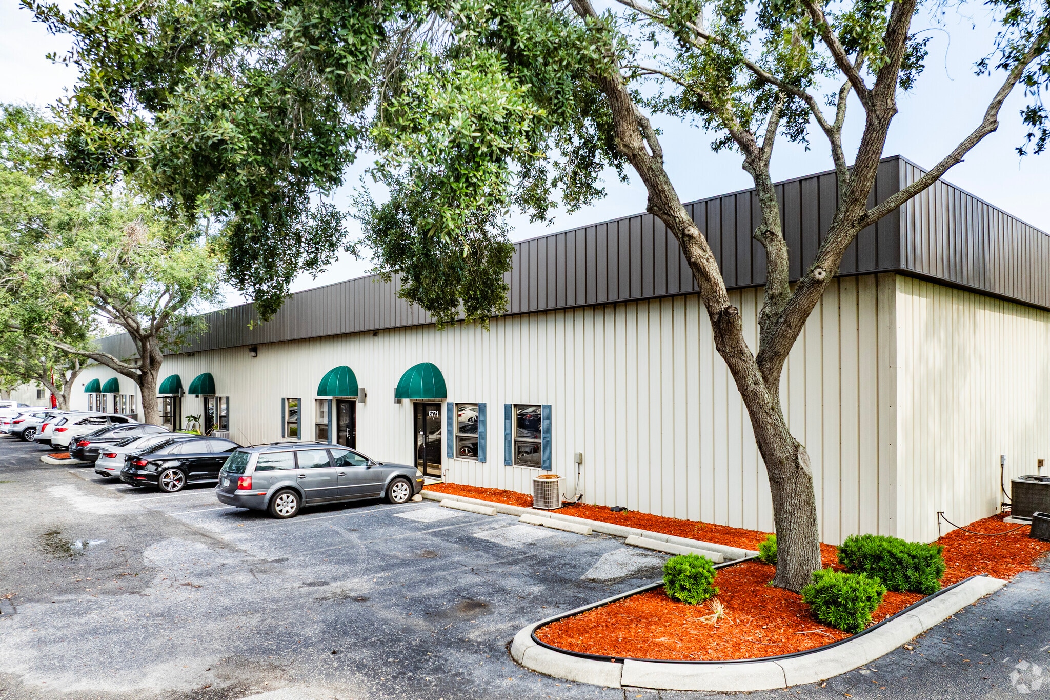 6771 Whitfield Industrial Ave, Sarasota, FL for lease Primary Photo- Image 1 of 16