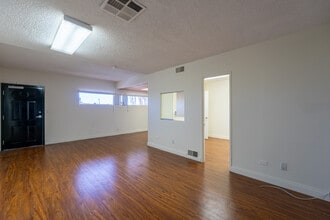 11751 Slauson Ave, Santa Fe Springs, CA à louer Photo intérieure- Image 1 de 17