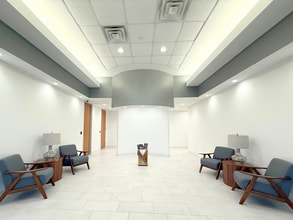 12535 Reed Rd, Sugar Land, TX à louer Photo intérieure- Image 2 de 17