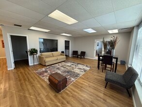 3600 S Beeler St, Denver, CO à louer Photo intérieure- Image 2 de 15