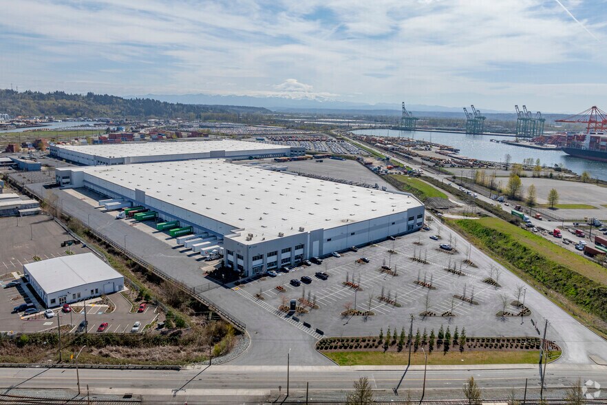 3320 Lincoln Ave, Tacoma, WA à louer - Photo du bâtiment - Image 3 de 8